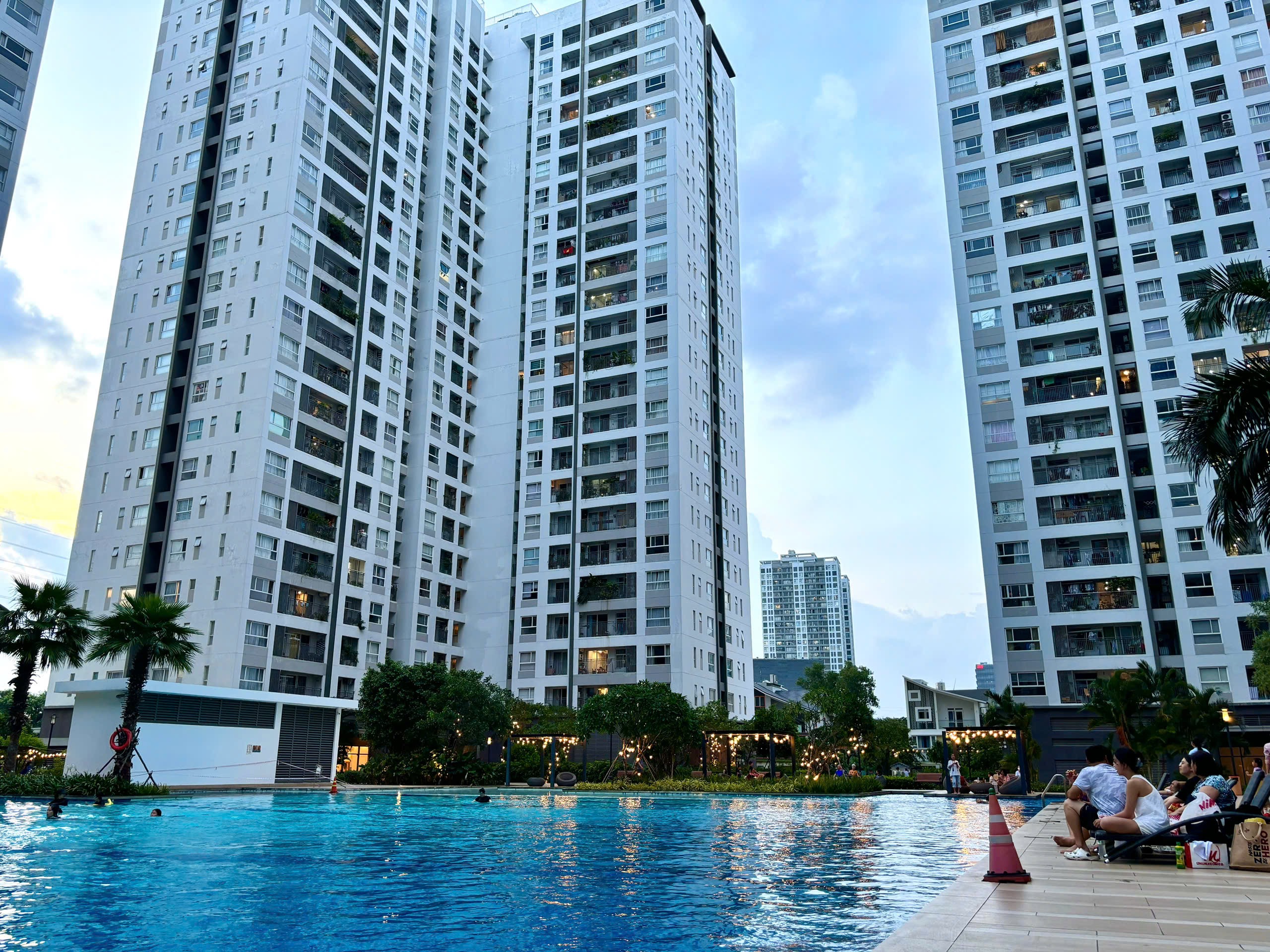 BÁN CĂN HỘ SUNRISE RIVERSIDE - DT 52M2 - 2 PHÒNG NGỦ - VIEW SÔNG TRUNG TÂM QUẬN 1 